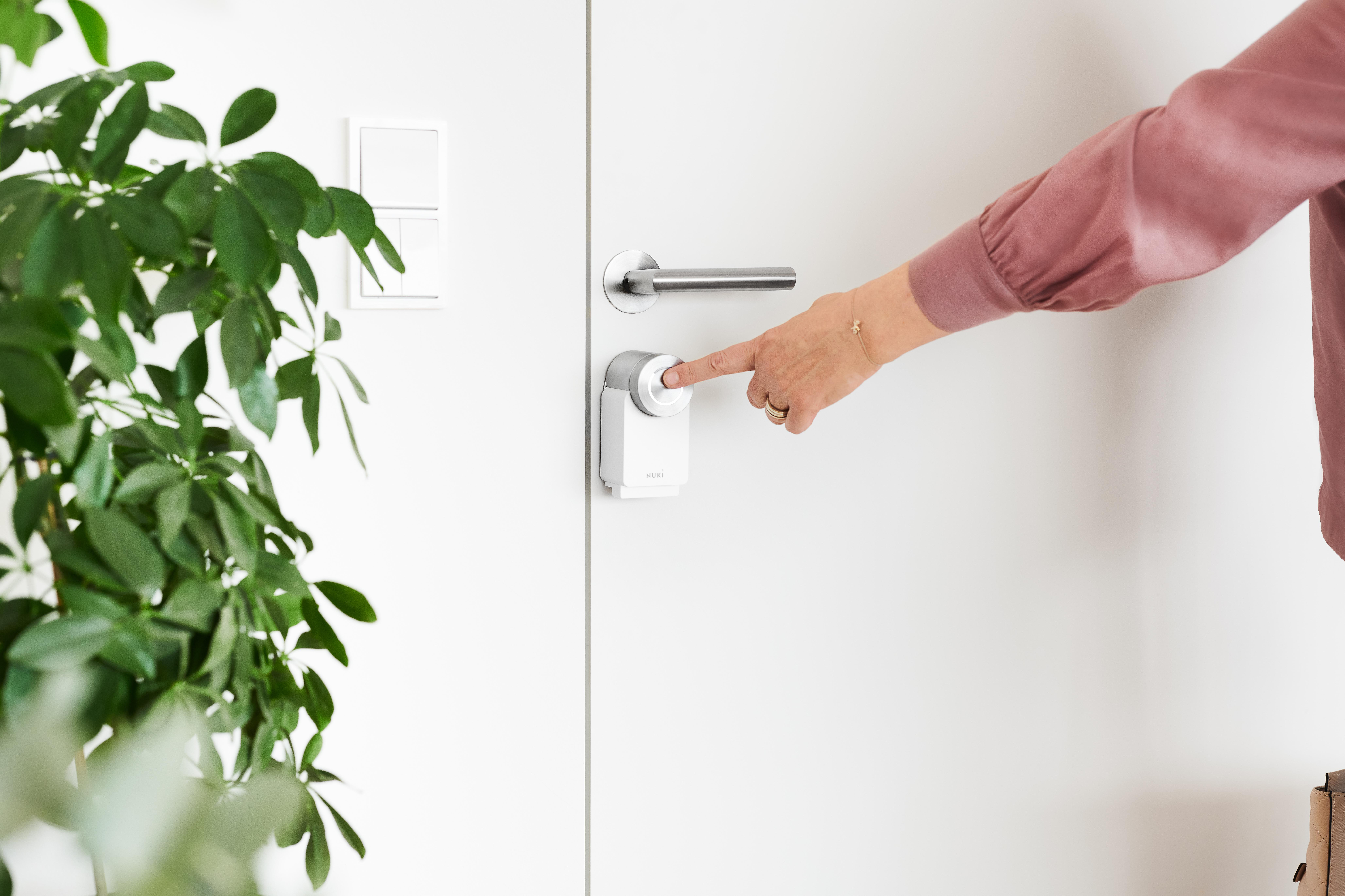 NUKI Smart Lock 3.0 Pro Türschloss, Weiß