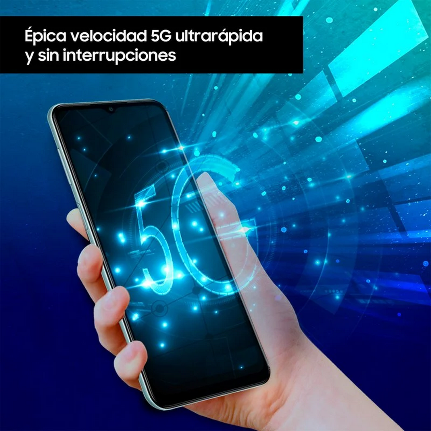 Una mano sosteniendo un smartphone que muestra un símbolo 5G con flujos de datos azules. Texto en negrita: Velocidad 5G épica.