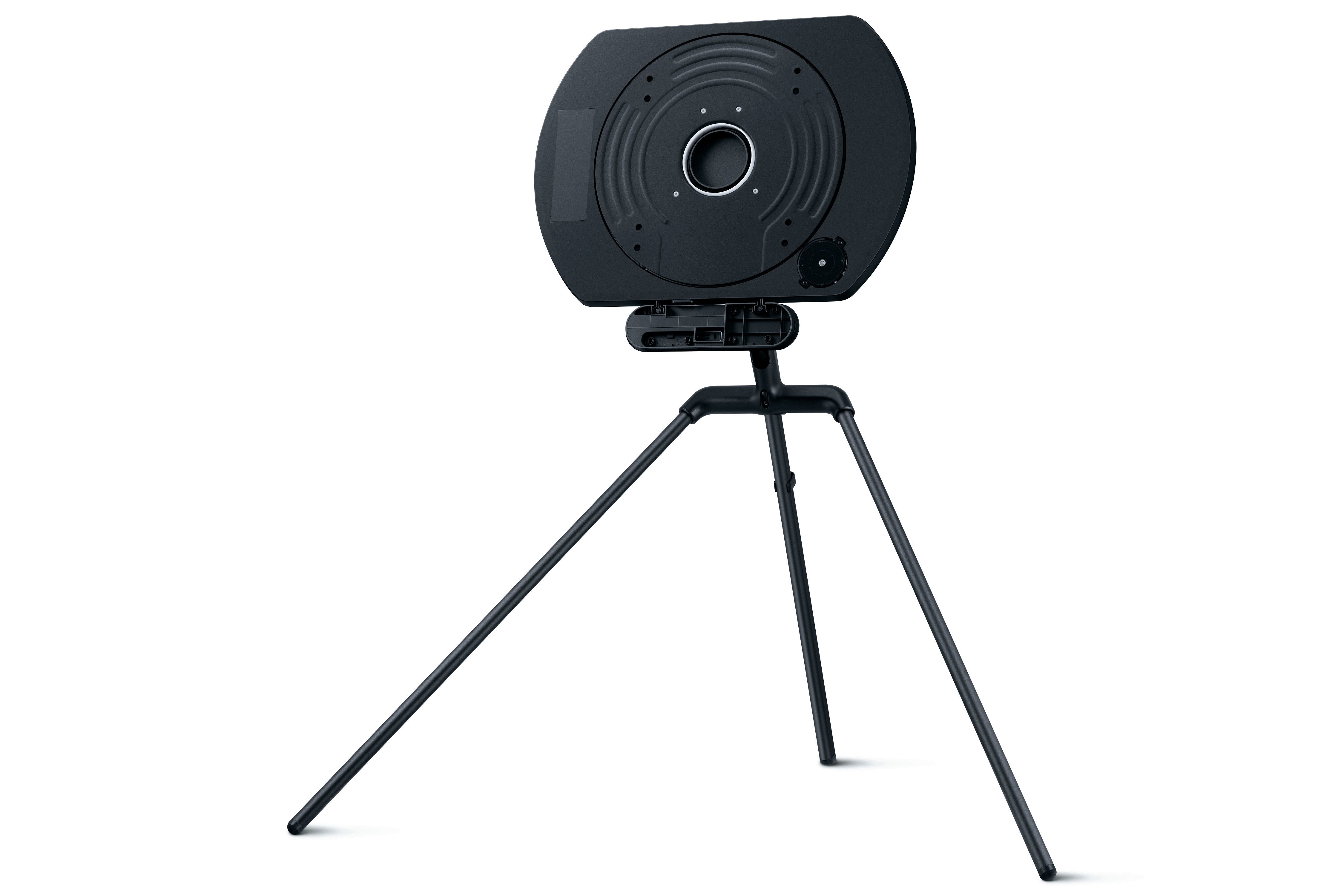 Eine schwarze, um 360° drehbare Kamera auf einem Stativ, isoliert auf Weiß.