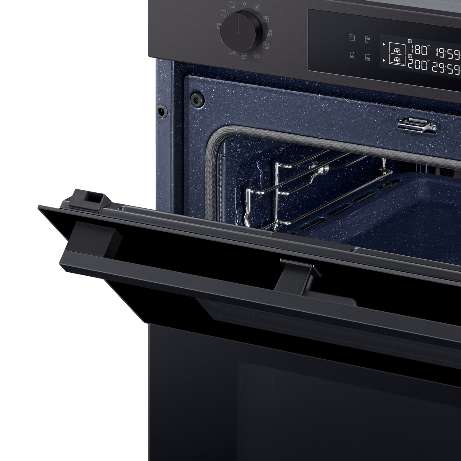 Forno nero con porta aperta. Interno del forno con pareti blu macchiate.