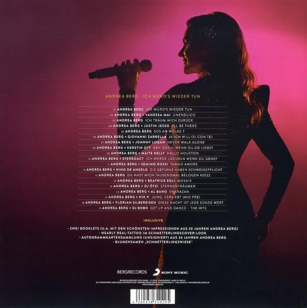 Ein CD-Cover mit einer Frau, die ein Mikrofon hält, mit Text.