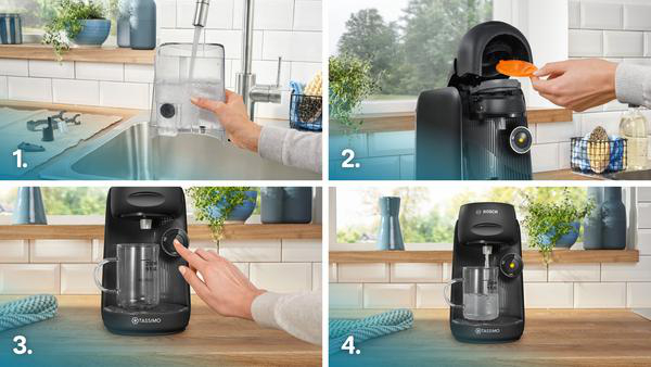 Vier Bilder, die Schritte zur Verwendung einer Kaffeemaschine zeigen. Hand fügt Wasser hinzu, legt Kapsel ein, brüht Kaffee.