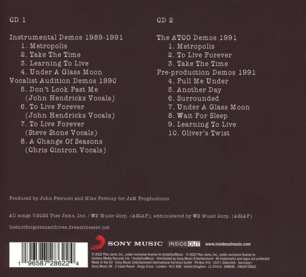 Albumcover mit Titellisten. CD 1 und CD 2 sind aufgeführt. Der Hintergrund ist dunkelbraun.