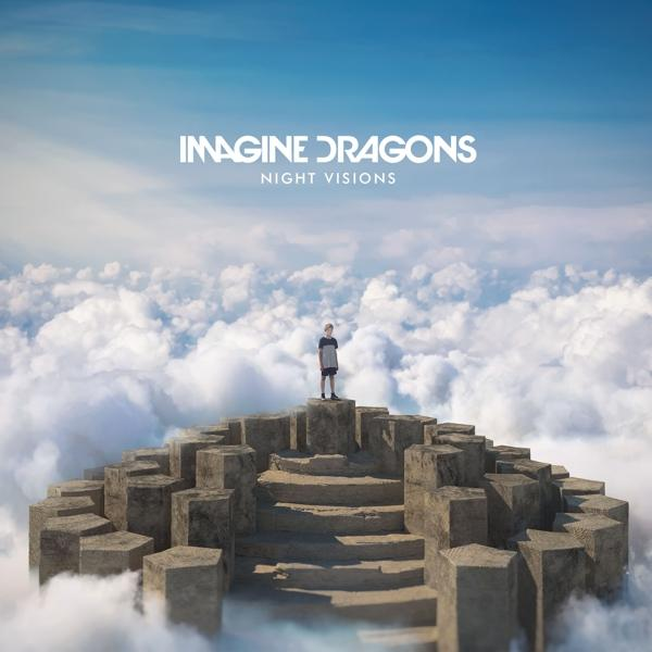 Pochette d'album : Imagine Dragons Night Visions. Une personne se tient sur une plateforme en pierre, entourée de nuages.