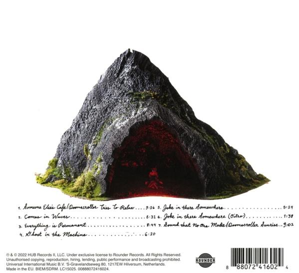 Albumcover mit Bergillustration, Text und Trackliste, weißer Hintergrund.