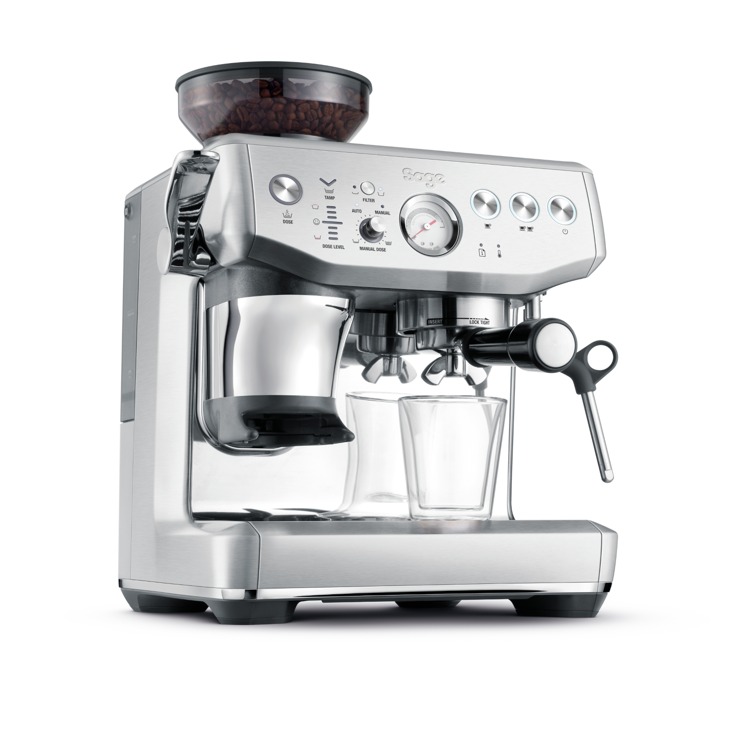 Een zilveren espressomachine met een koffiebonencontainer en twee glazen, op een witte achtergrond.