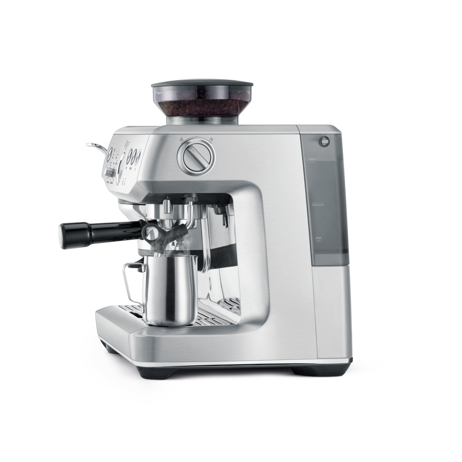Een zilveren espressomachine met een koffiemolen en een melkopschuimer, op een witte achtergrond.