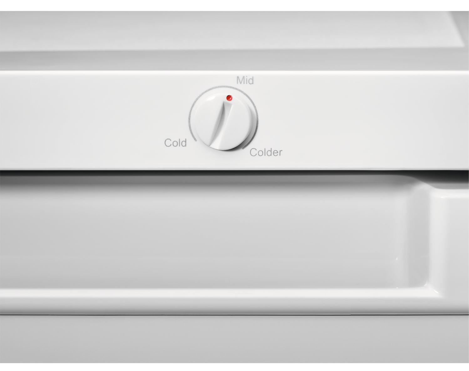 White appliance control panel with dial reading 'Cold', 'Mid', and 'Colder'.