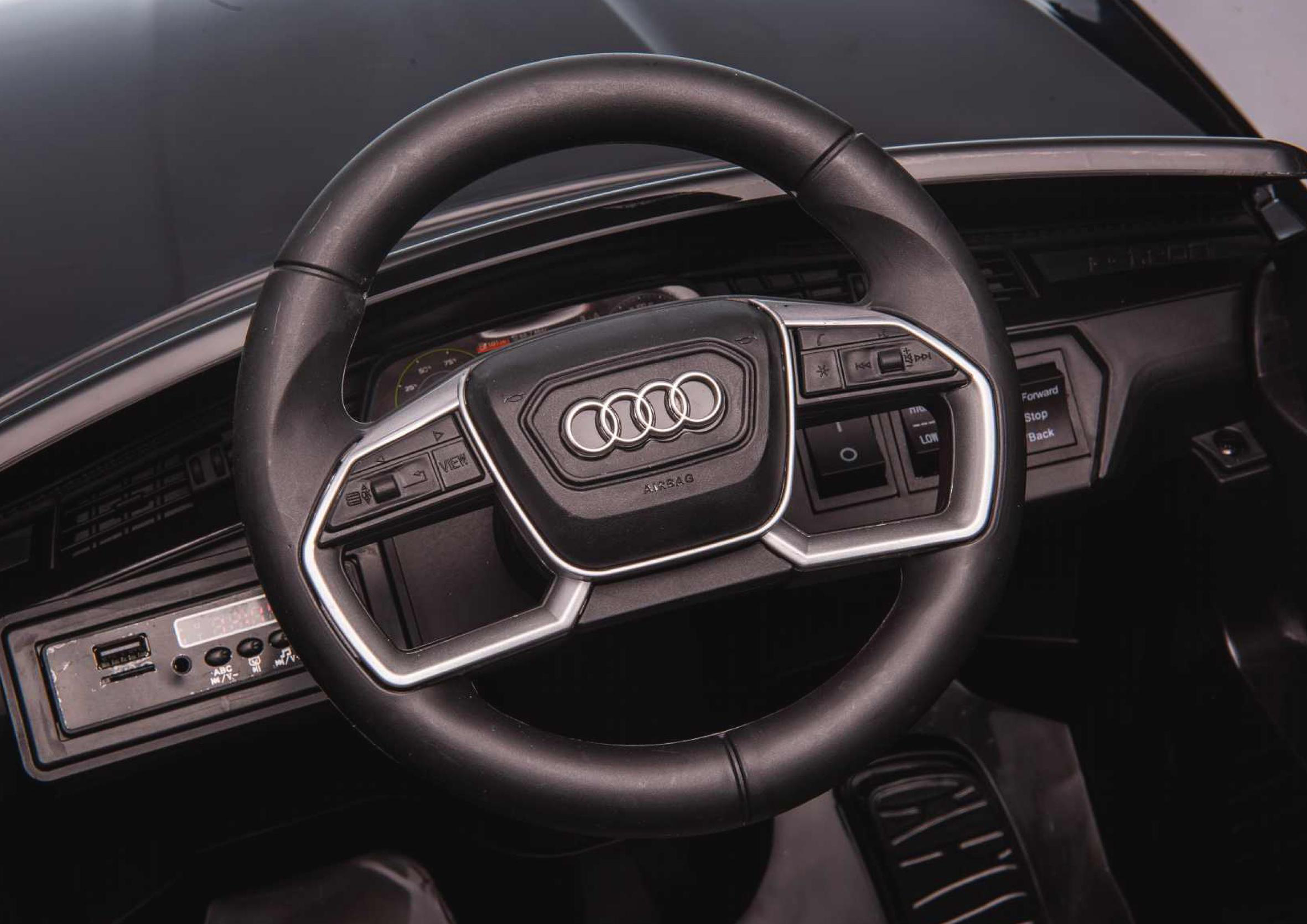 JAMARA KIDS Ride-on Audi e-tron Sportback 12V 2.4GHz Elektrofahrzeug Schwarz