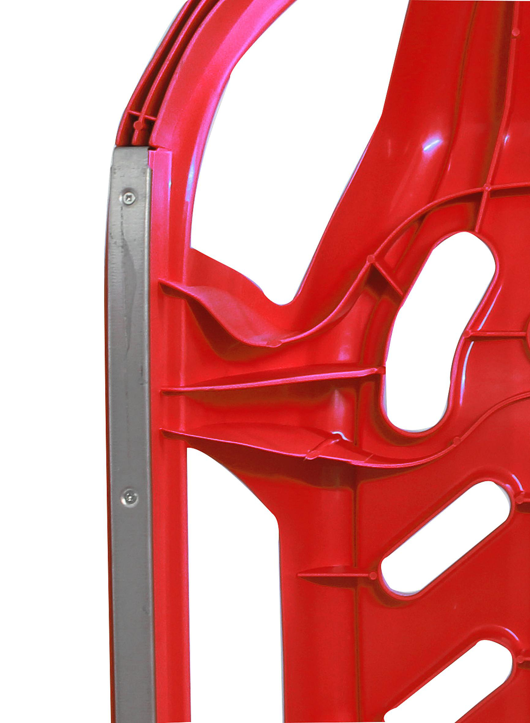 Rotes Kunststoffschlitten-Rahmendetail mit silbernem Metallstreifen.