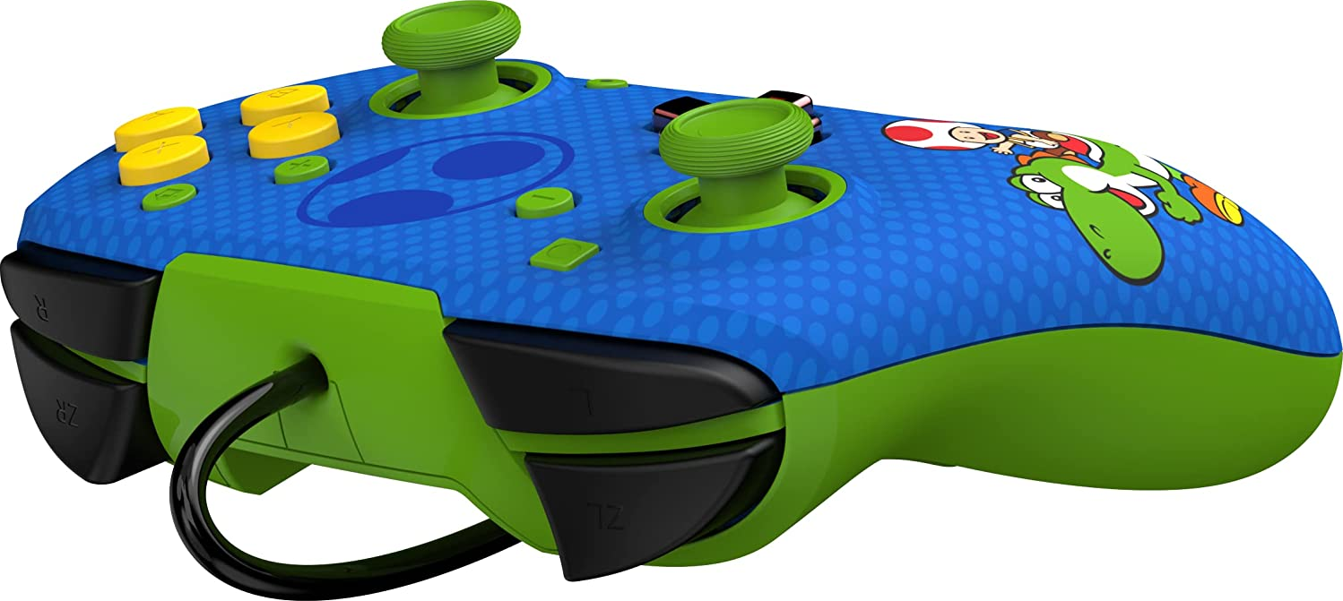 Ein blau-grüner Nintendo Switch Controller im Yoshi-Design.