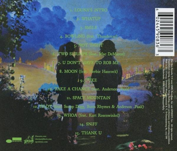 Albumcover mit Songtexten. Zwei Personen stehen in einer surrealen Landschaft.