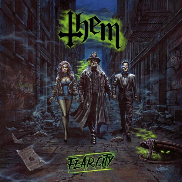 Albumcover: Drei Figuren gehen in einer dunklen Gasse, mit dem Bandnamen und 'Fear City' in Grün.