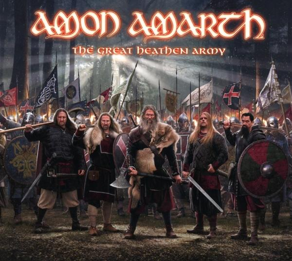 Albumcover mit einer Wikingerbande, die mit Waffen steht.