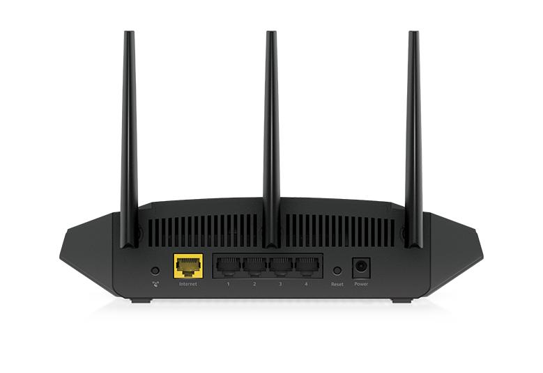 Schwarzer Router mit drei Antennen, Rückseite mit Anschlüssen und Stromanschluss.