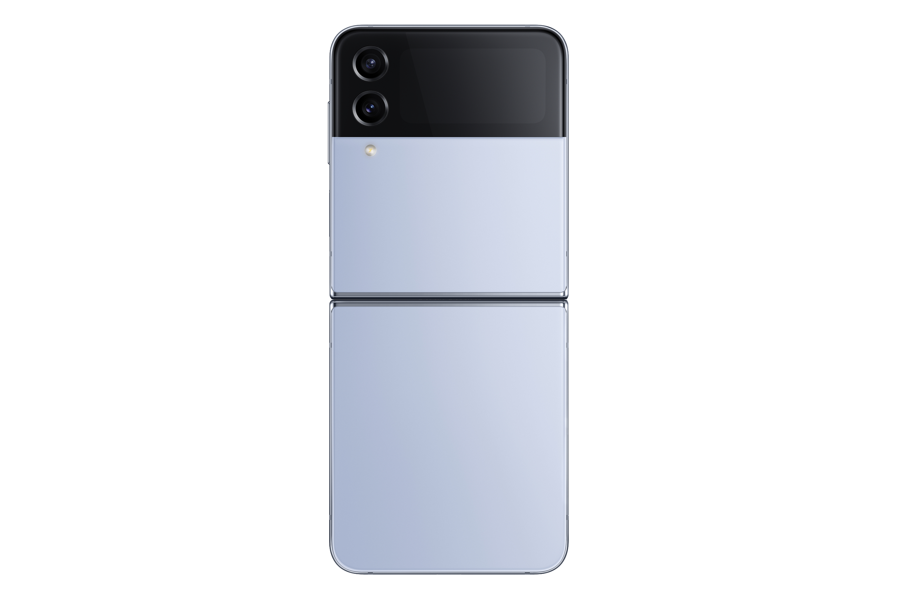 Ein hellblaues Samsung Galaxy Z Flip4, gefaltet auf weißem Hintergrund.