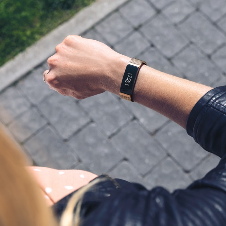 FITBIT Inspire 2 Metal Mesh - Armband (Roségold)