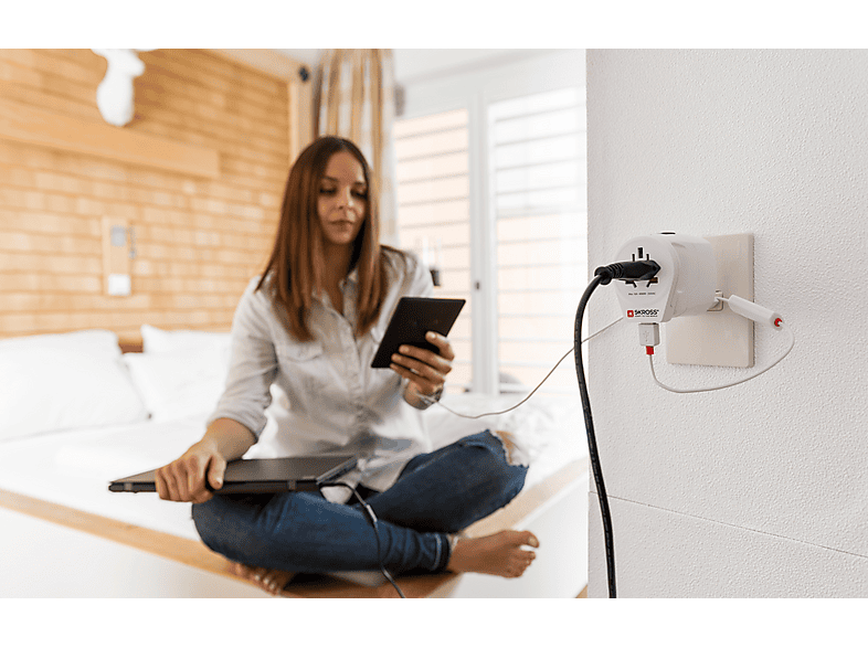 SKROSS Pro World & USB; Reiseadapter — Foto 2 von 3