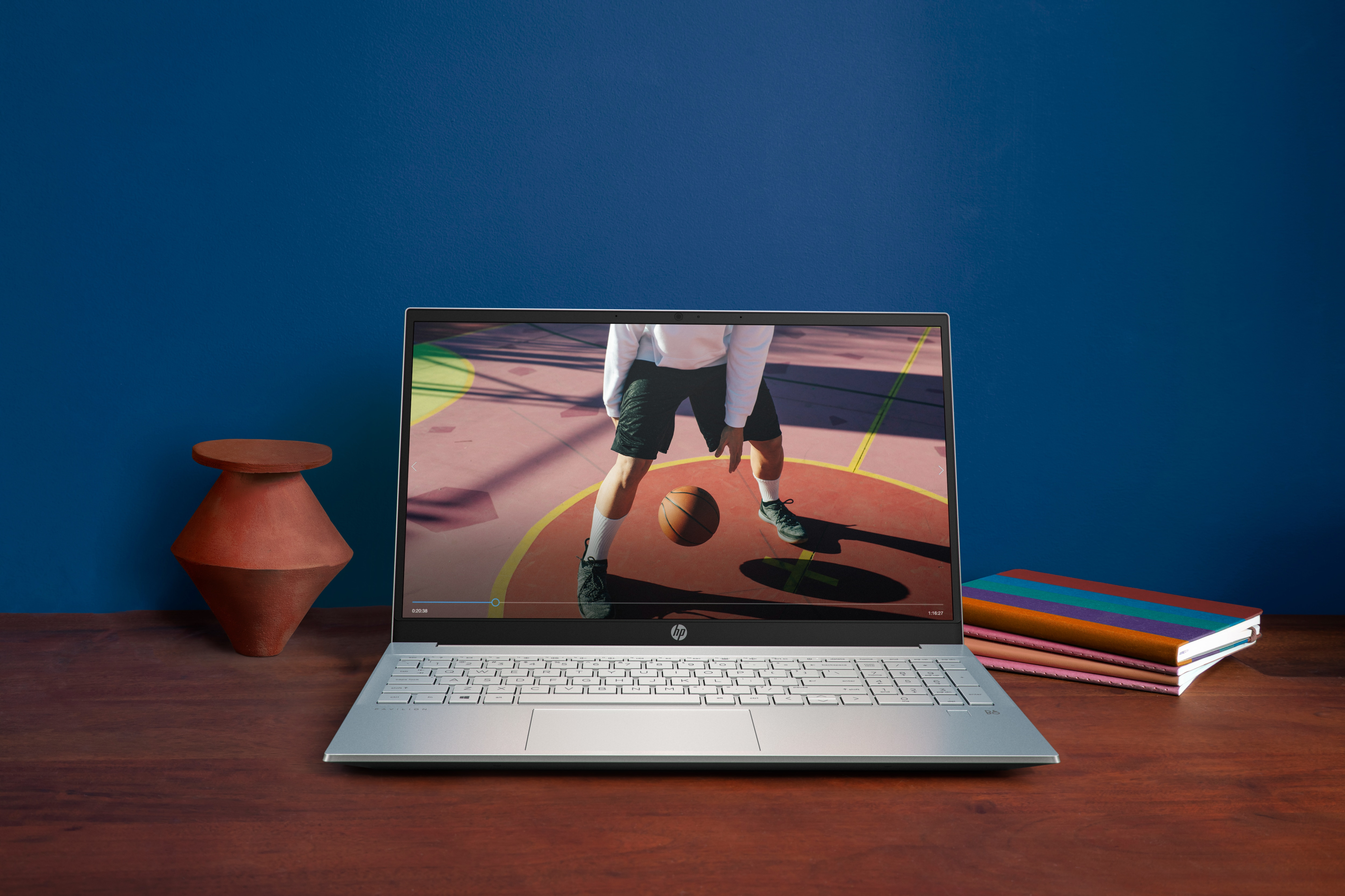 HP Pavilion 15-eh2353ng - 15,6 Zoll - AMD Ryzen™ 5 5625U - 8 GB - 512 GB - AMD Radeon™ Onboard Graphics - Windows 11 Home