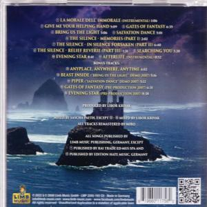 CD-Cover mit Texten und einer mittelalterlichen Schloss-Szene auf der Rückseite. Mehrere Songtitel sind gelistet.