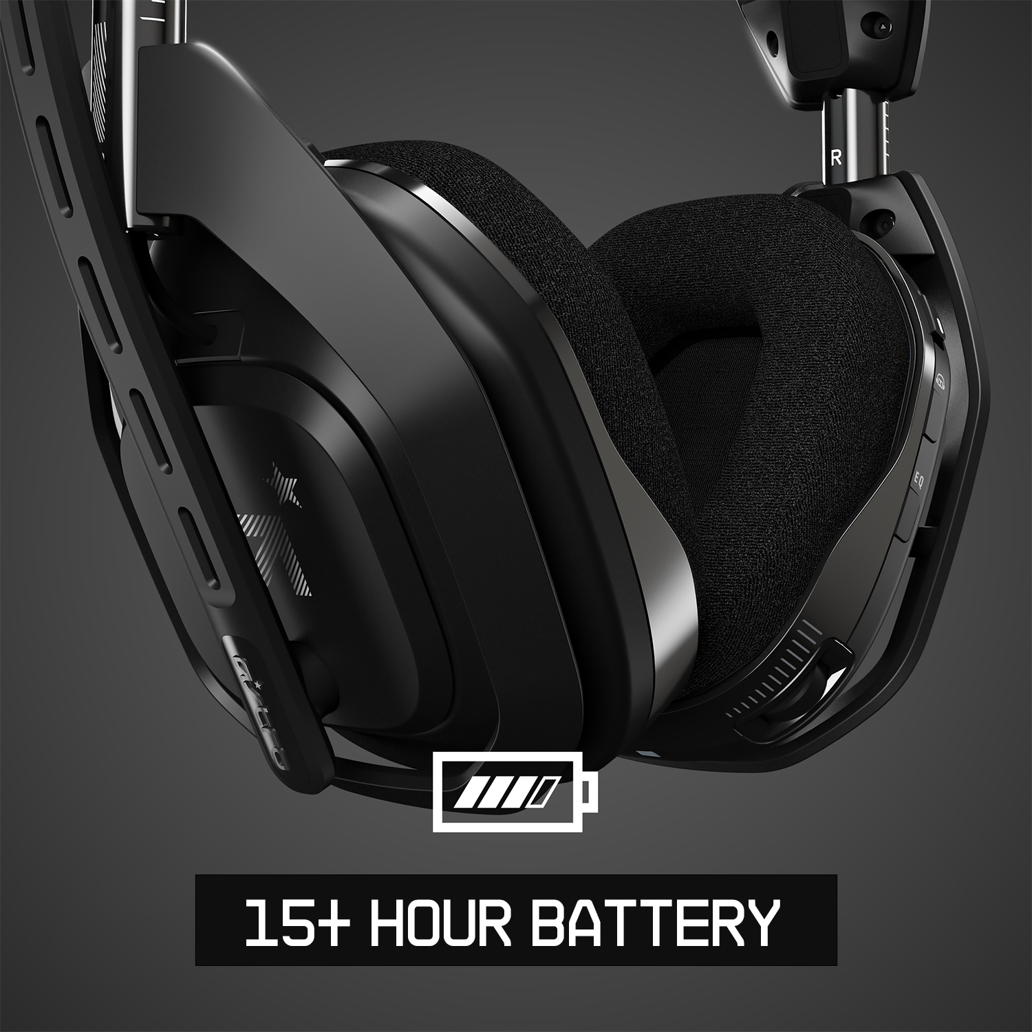 Casque de jeu noir, montrant les écouteurs et le texte batterie 15+ heures.