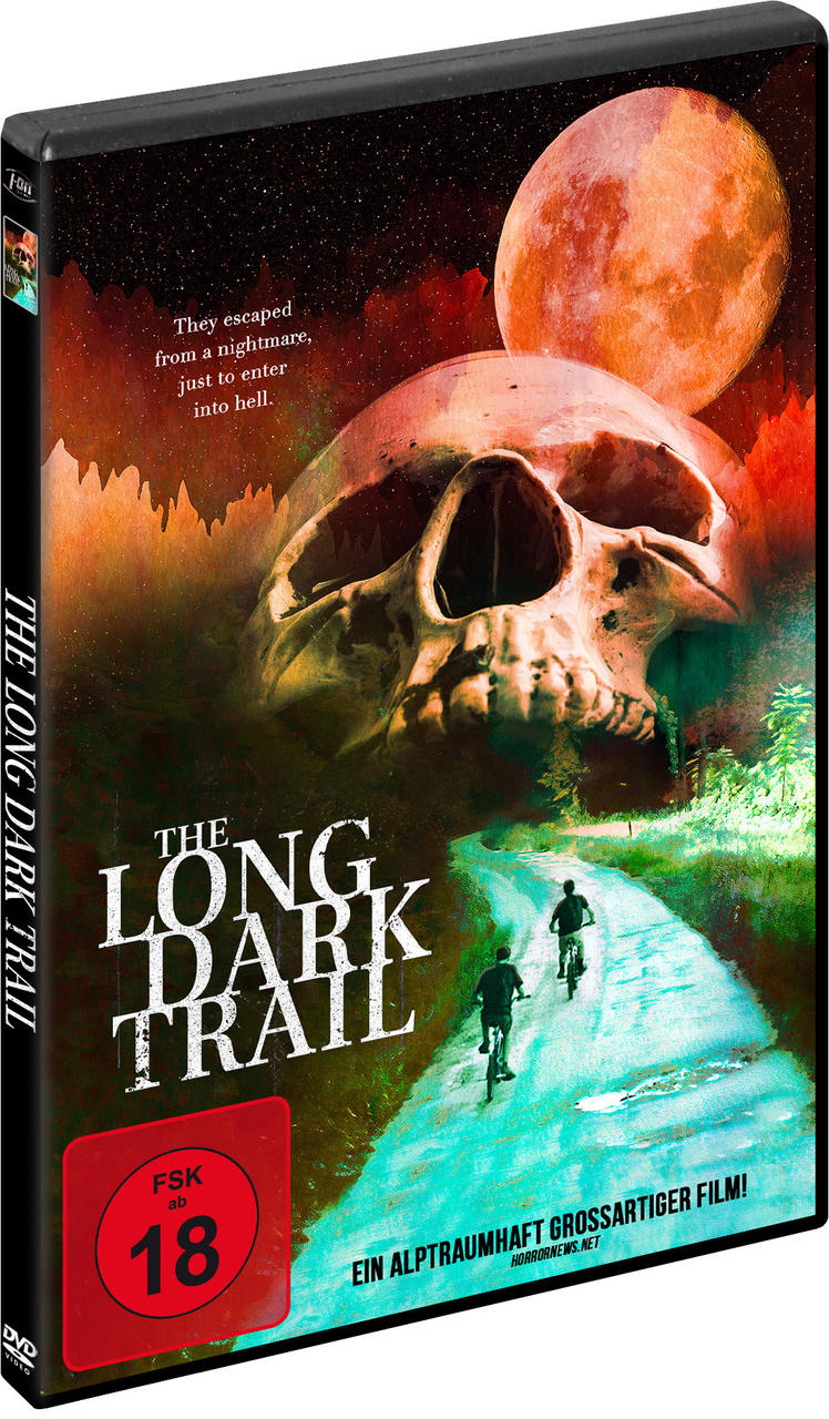 DVD-Cover, ein Schädel, roter Mond, zwei Figuren auf Straße und Text 'The Long Dark Trail'.
