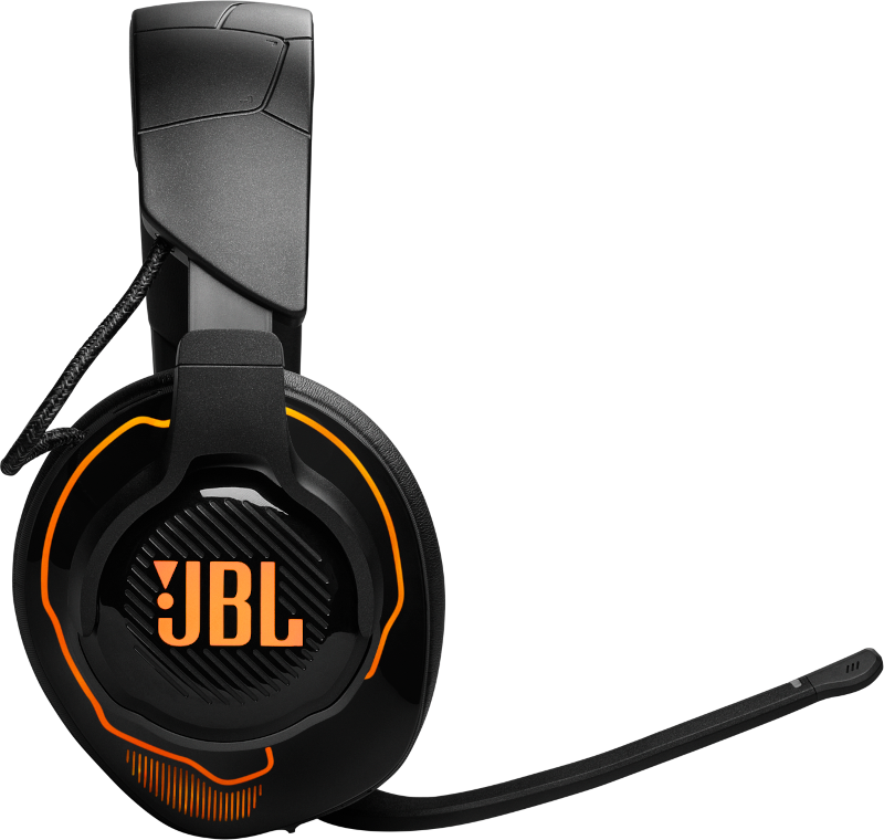 Casque gaming JBL noir avec des accents orange. Le microphone est étendu.