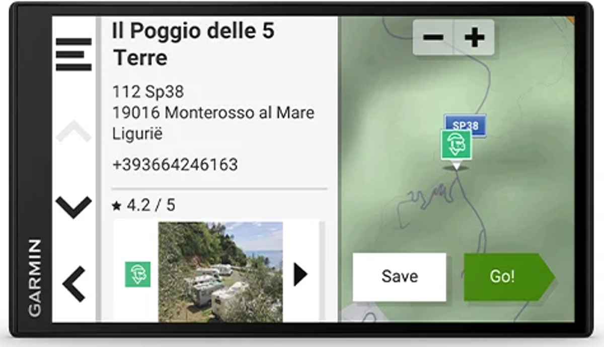 Garmin GPS-Bildschirm mit Karte und Navigationsdetails. Enthält Adresse, Bewertung und Fotos.