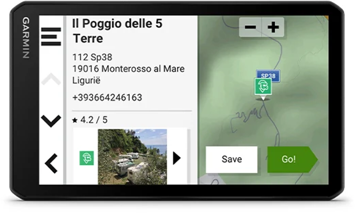 Garmin GPS-Gerät, das eine Karte und Informationen über einen Standort anzeigt.