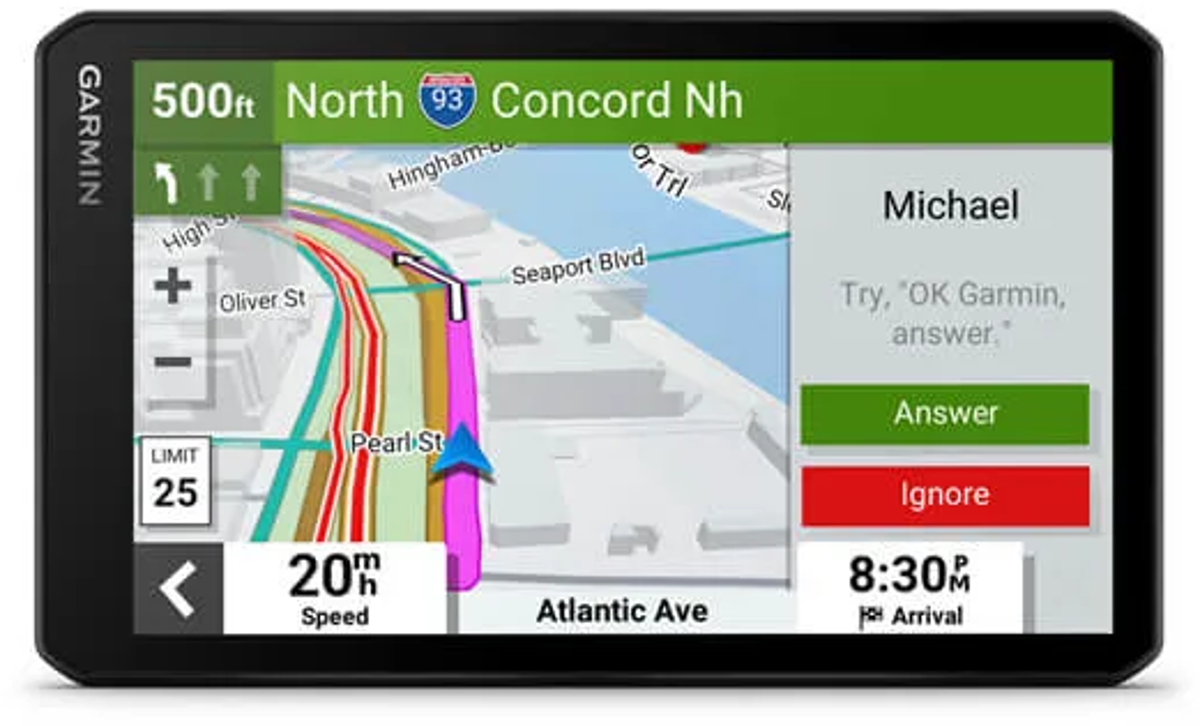 Ein Garmin GPS-Gerät, das eine Navigationskarte und Interaktionsoptionen anzeigt.