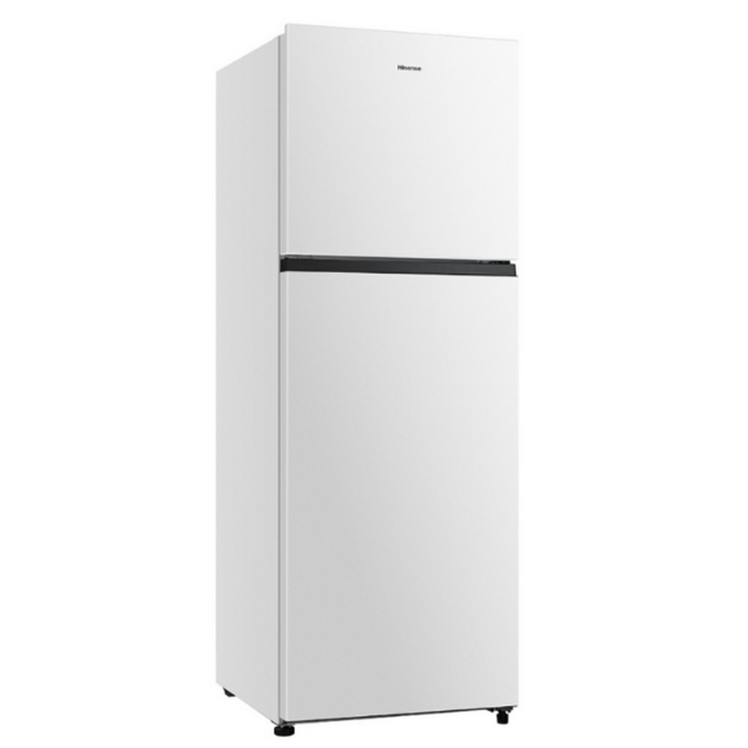 Un refrigerador blanco con la parte superior negra y el logotipo de Hisense. El refrigerador está en una habitación luminosa.