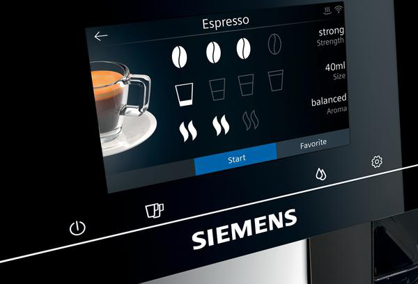 Espressomaschinenschnittstelle mit Espressooptionen und einer Tasse Kaffee.