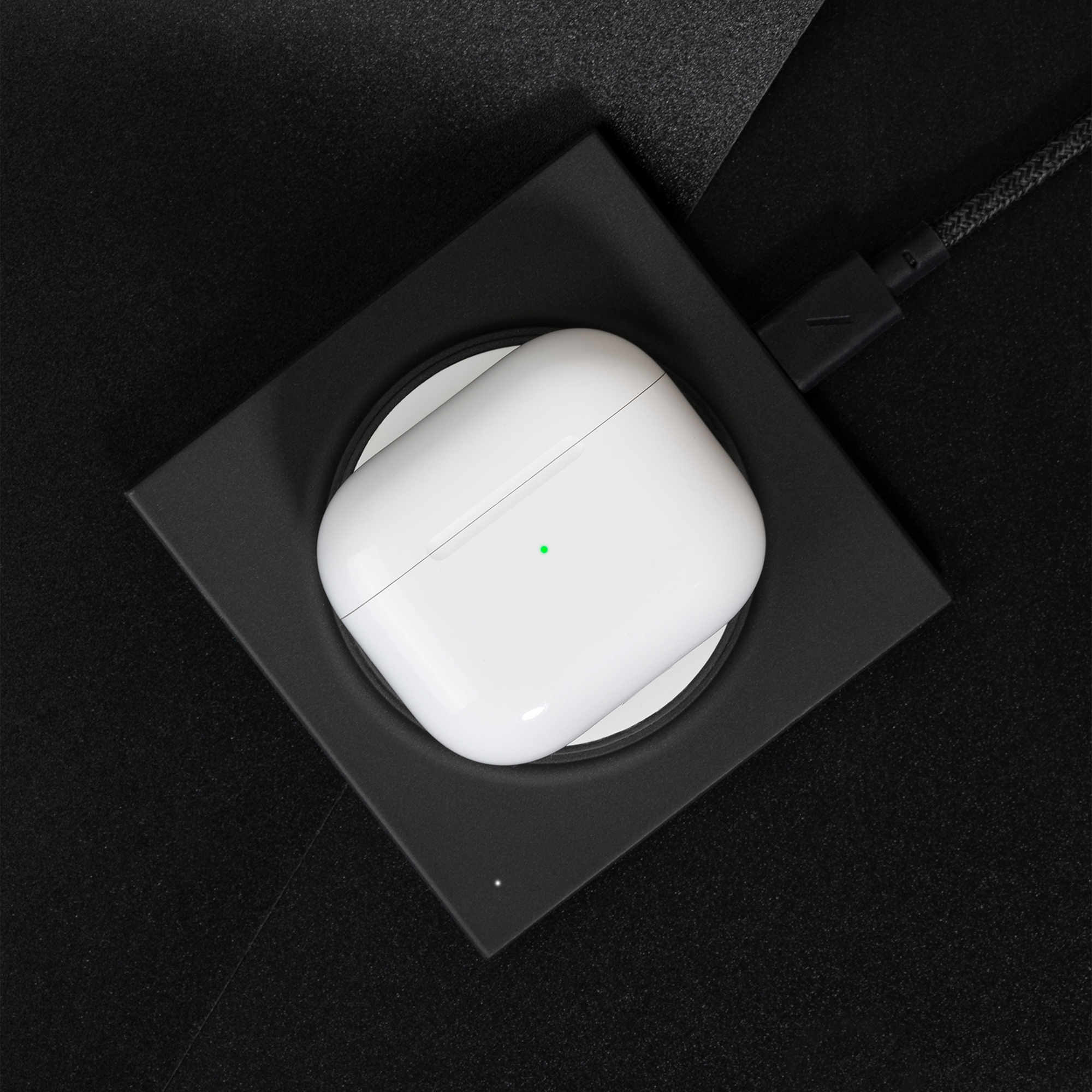 NATIVE UNION Wireless Charger - Appareil de chargement (Noir)