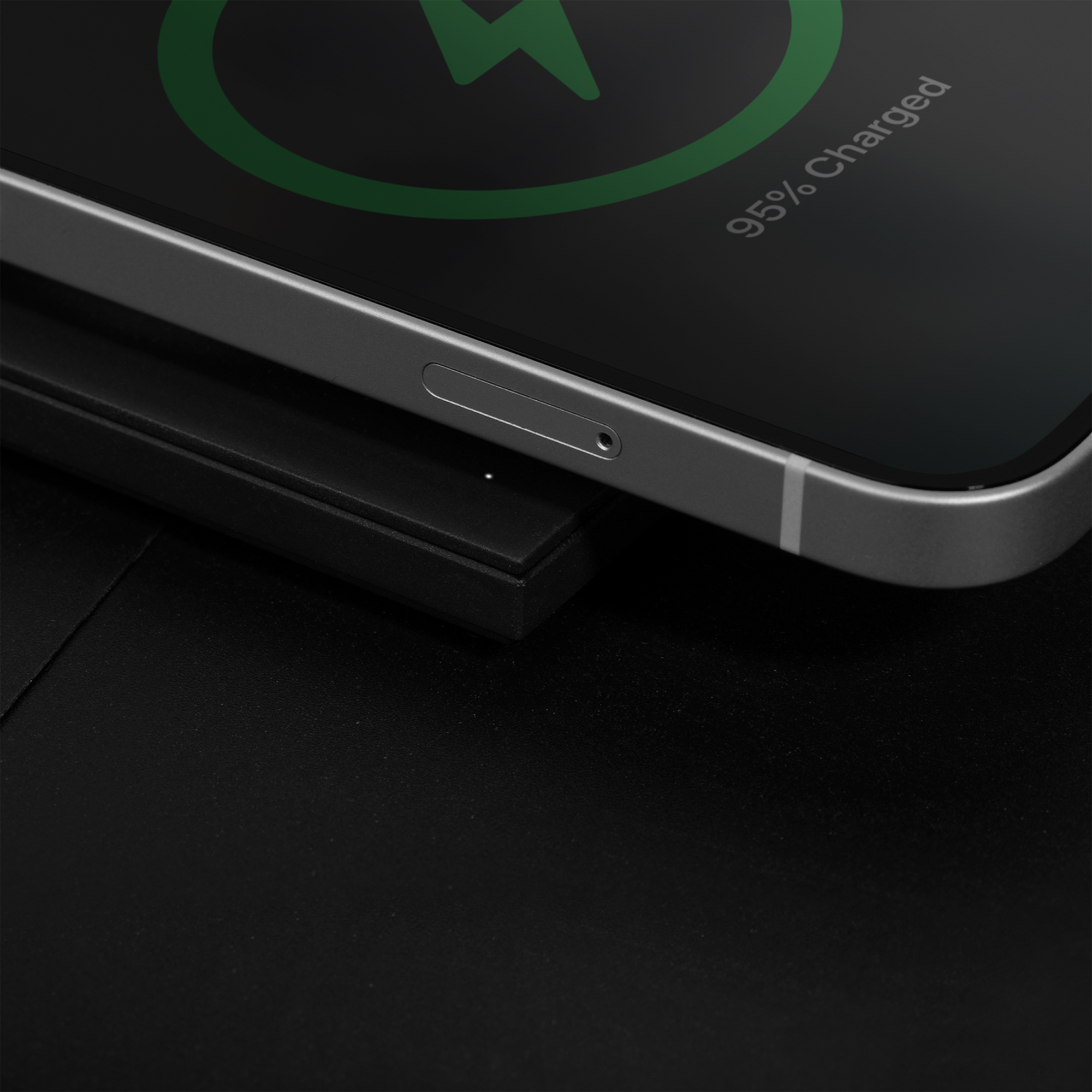 NATIVE UNION Wireless Charger - Appareil de chargement (Noir)