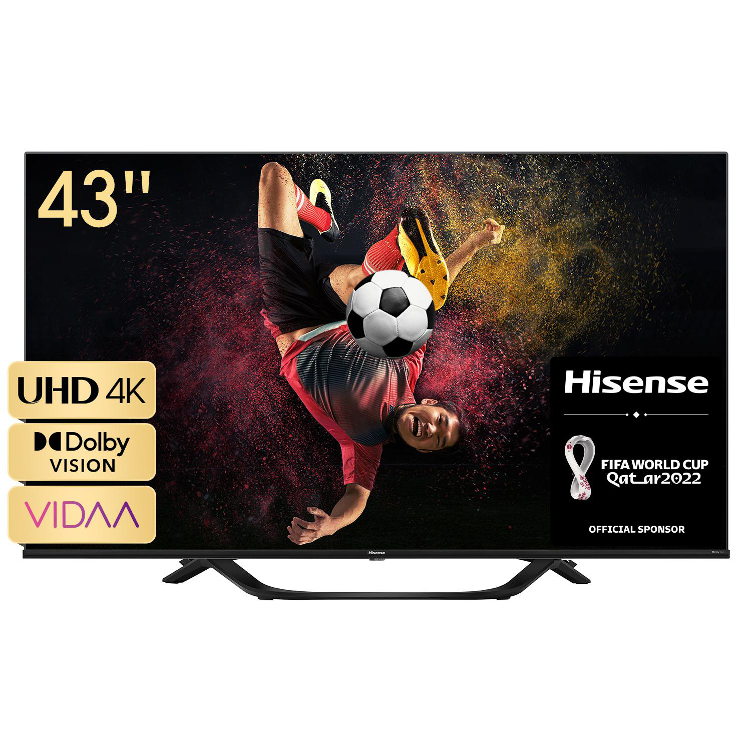 43 Zoll Hisense TV. Ein Fußballspieler in Aktion. UHD 4K, Dolby Vision, VIDAA-Labels. FIFA World Cup Logo.