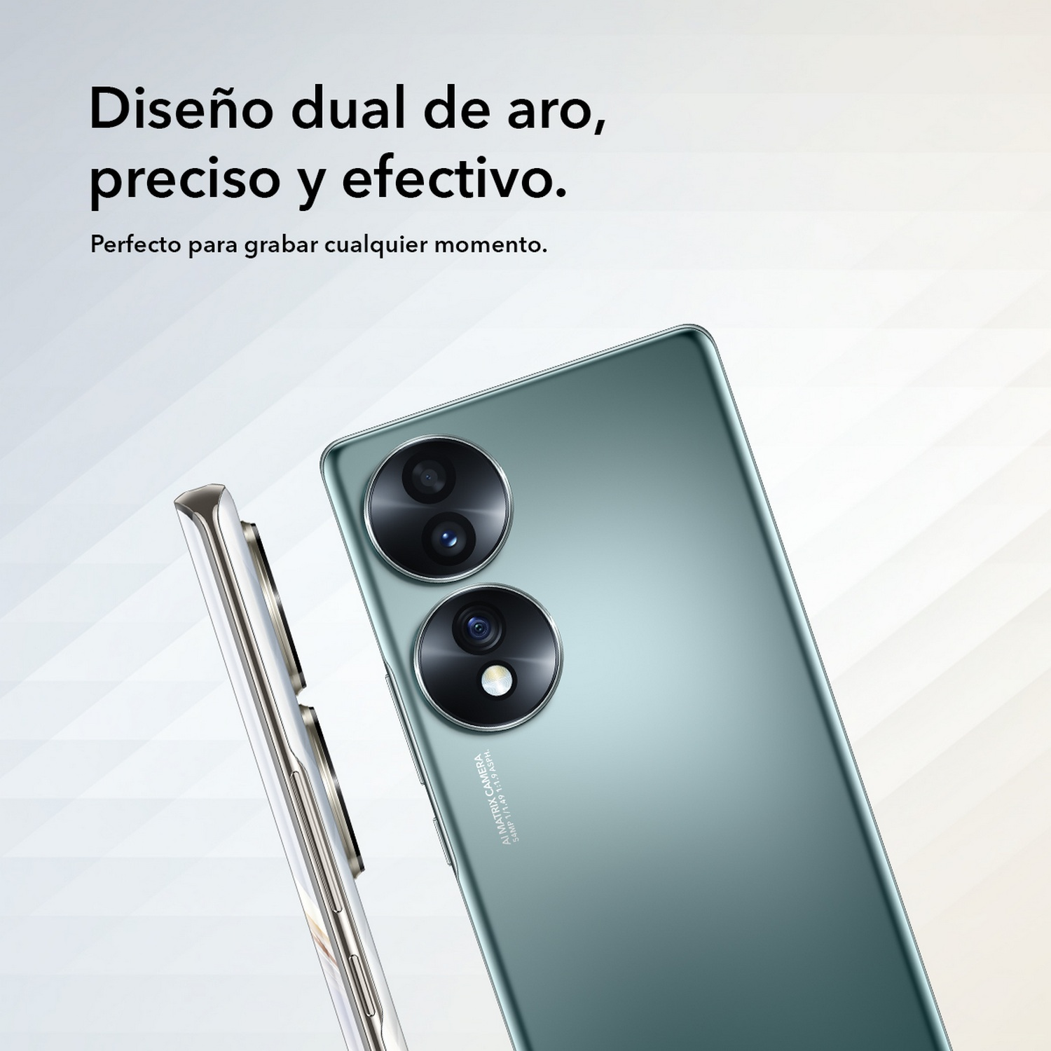 Primer plano de un teléfono, mostrando lentes de cámara y marco metálico.