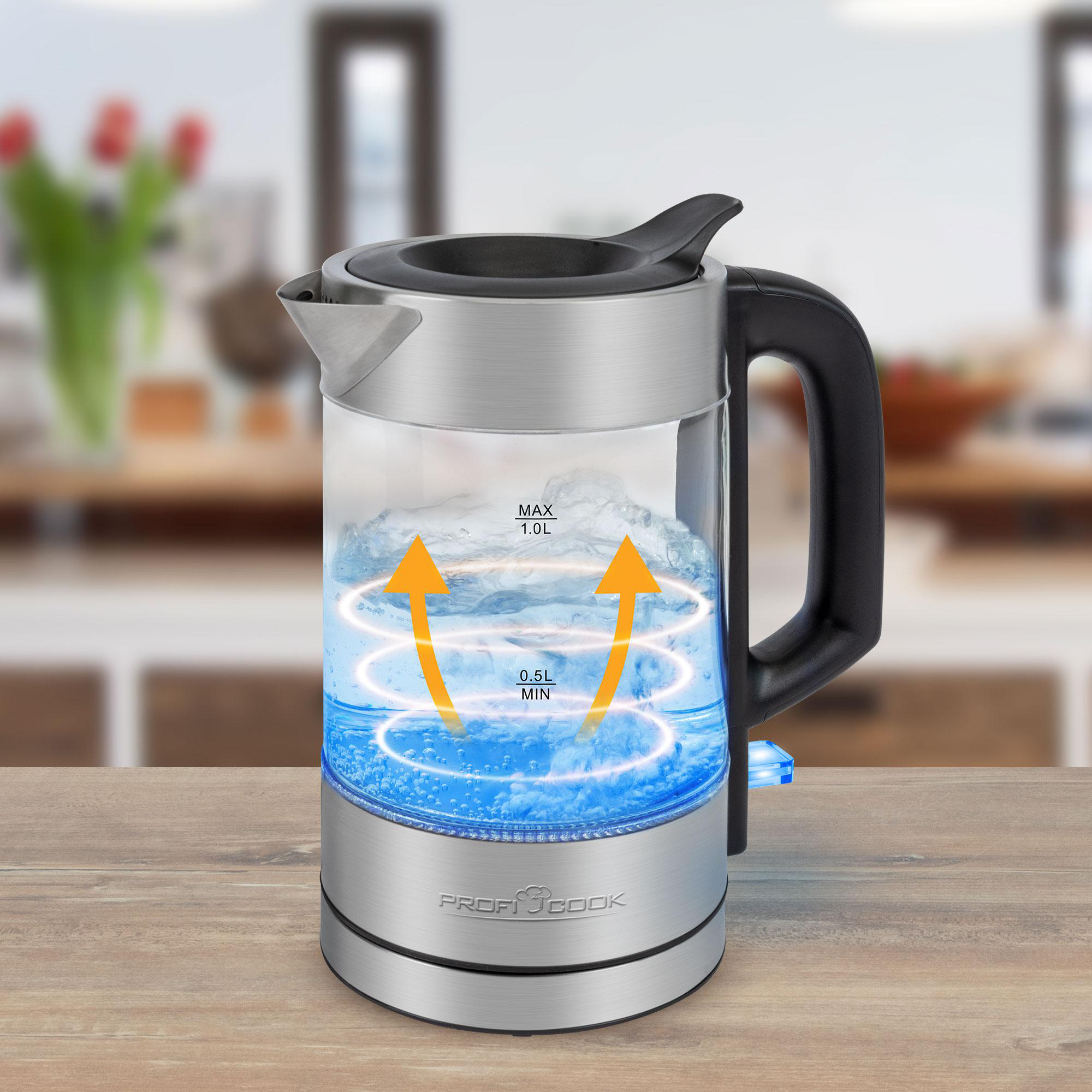 ProfiCook-Wasserkocher mit kochendem Wasser und blauem Licht.