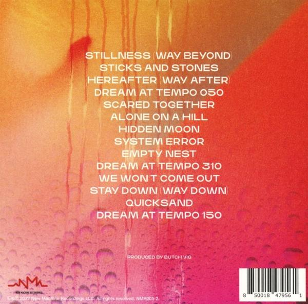 Album-Trackliste auf einem rot-orangen Farbverlauf, mit Barcode unten.