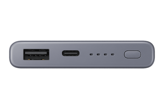 Bağlantı noktaları olan güç bankası: USB, USB-C ve güç gösterge ışıkları.
