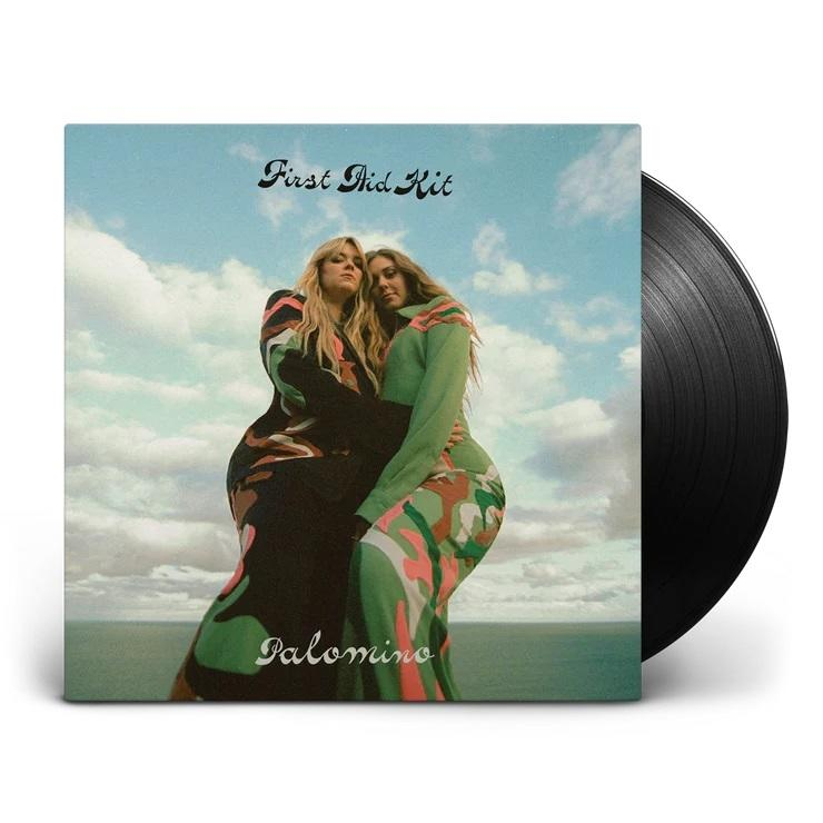 Vinyl lemez egy zenei album borítóján, két ölelkező nővel.