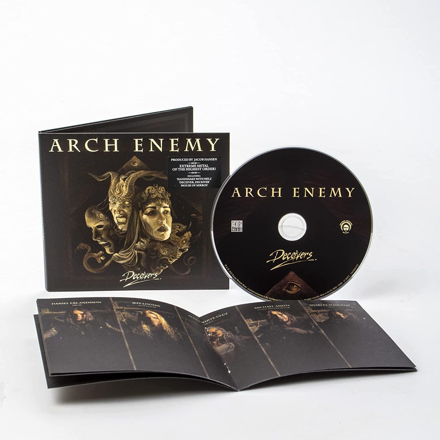 Arch Enemy Deceivers album borítója és CD-je. A borítón egy nő és maszkok láthatók.