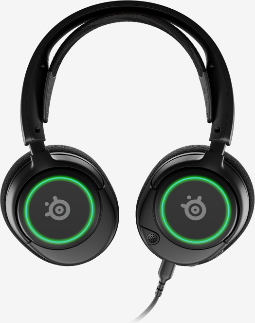 Casque de jeu SteelSeries noir avec une lumière verte sur les oreillettes.