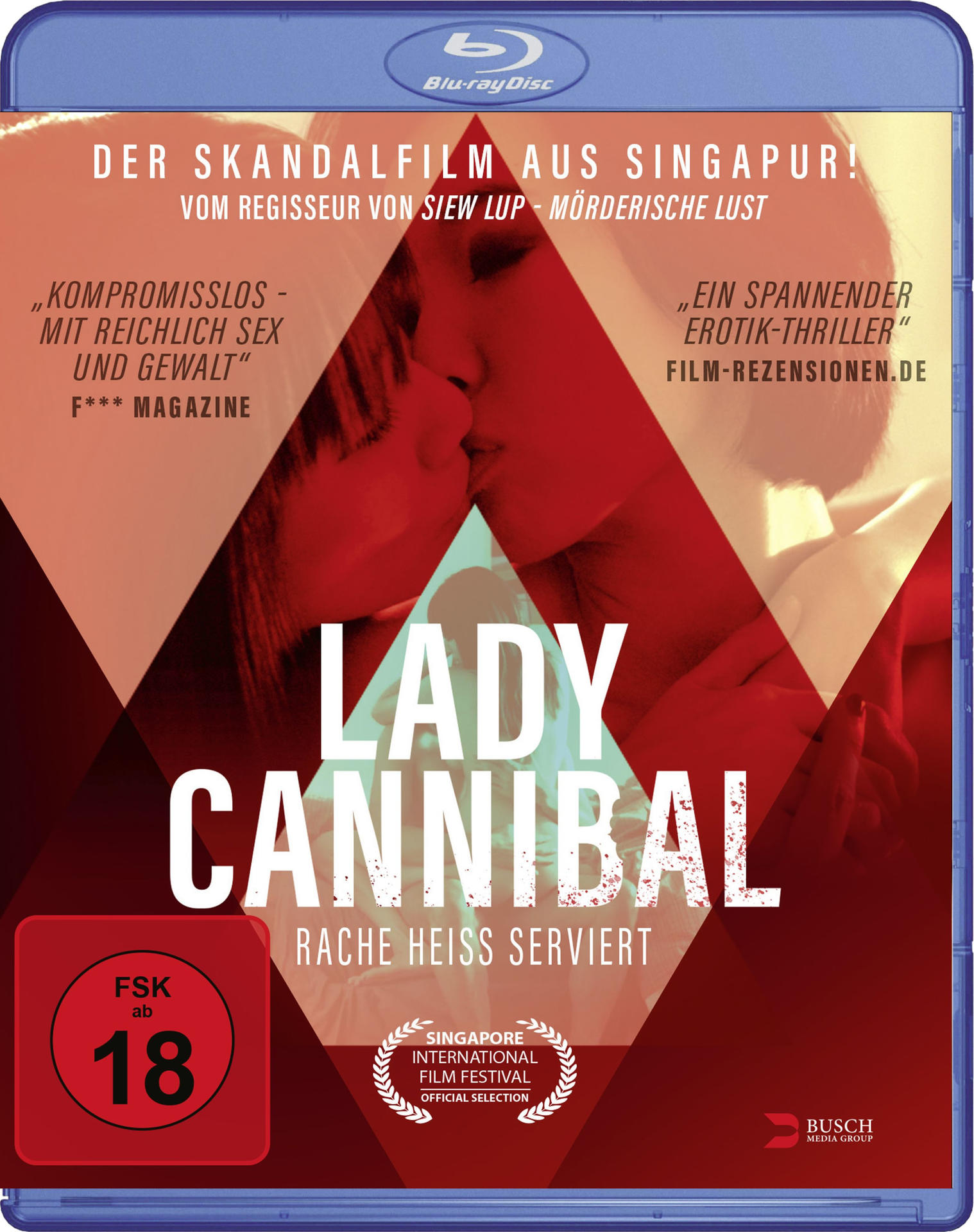 DVD-Cover, eine Frau küsst einen Mann, roter Hintergrund, ein Logo und Text in mehreren Sprachen.