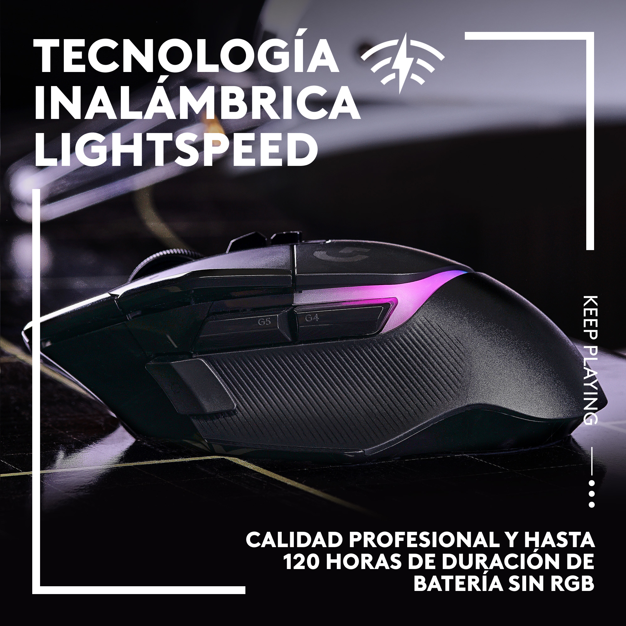 Ratón para juegos con luces y etiquetas.