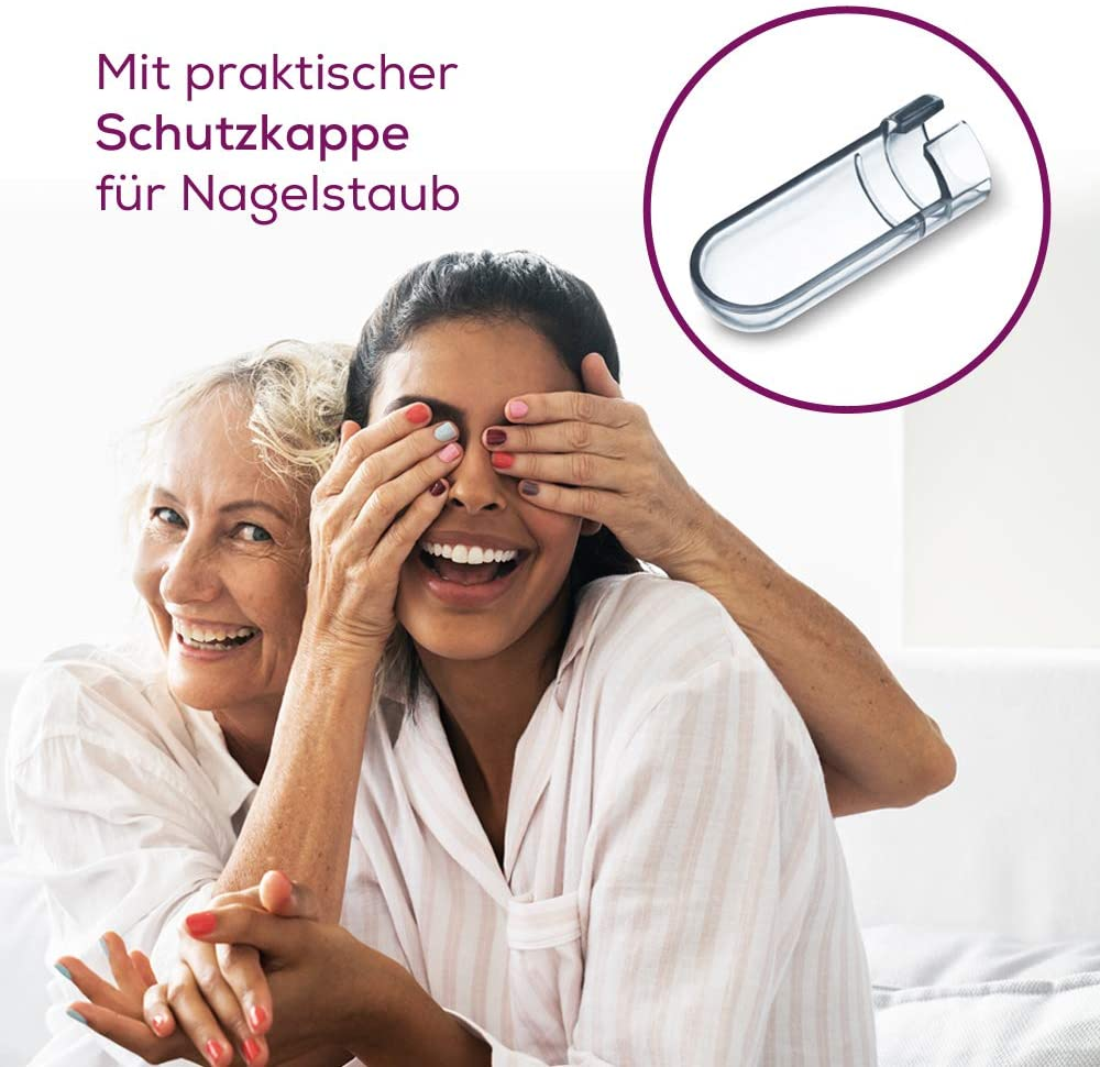 Deux femmes souriantes, l'une couvrant les yeux de l'autre. Produit : attrape-poussière à ongles. Texte en allemand.