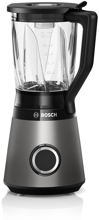 Bosch-Mixer, metallic-grau mit schwarzen Akzenten, Glasbehälter, auf weißem Hintergrund.
