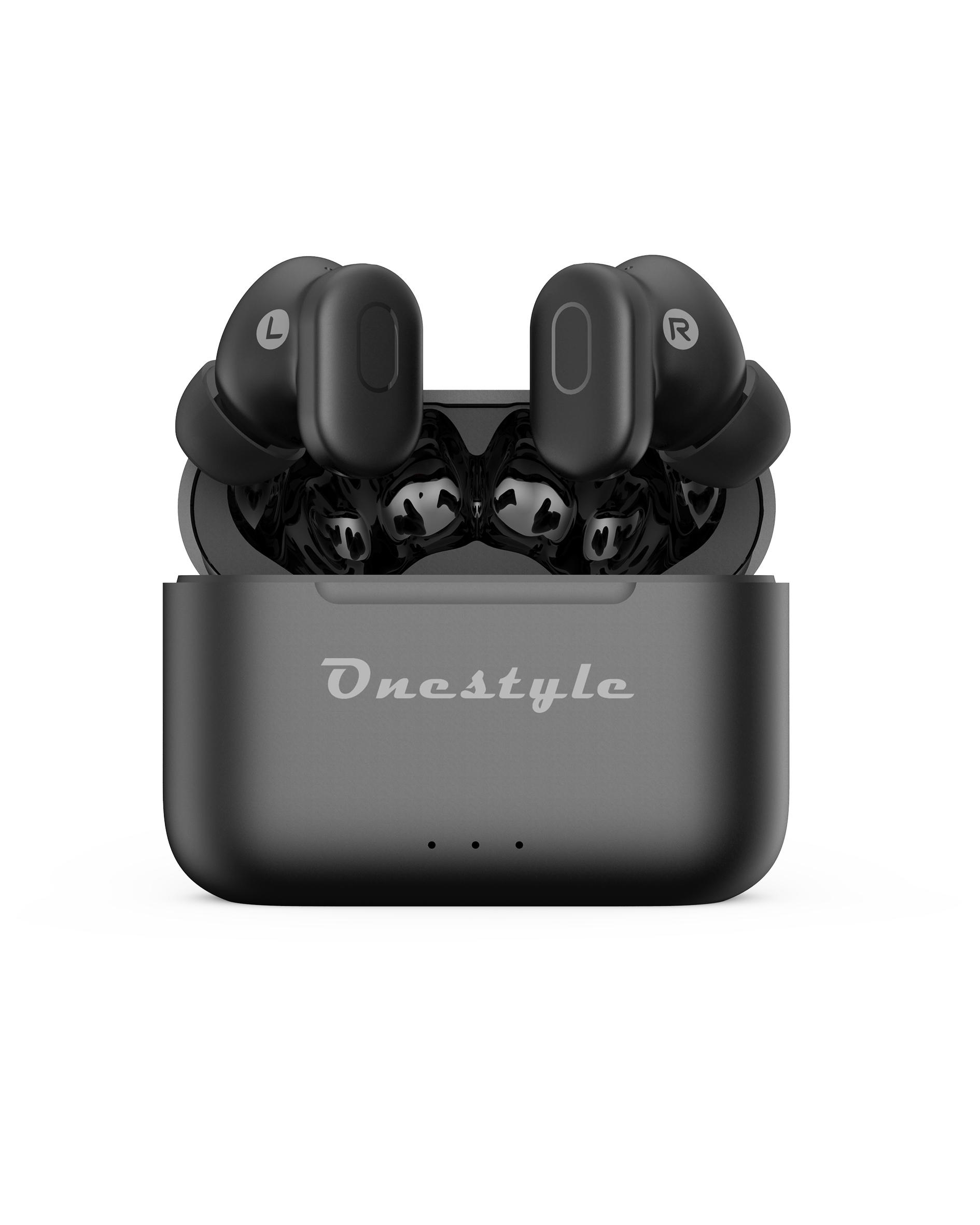 Schwarze kabellose Ohrhörer in einem Ladeetui. Der Markenname 'Onestyle' steht auf dem Etui.