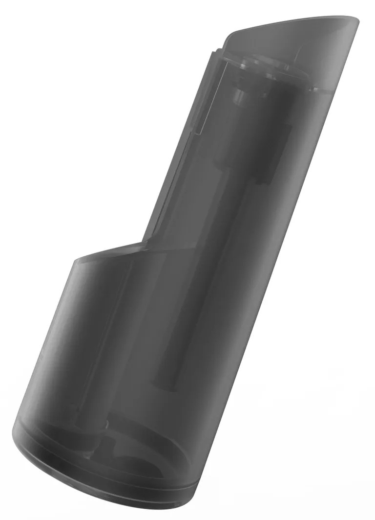 Een donkere, transparante plastic adapter die aan één kant smaller wordt.