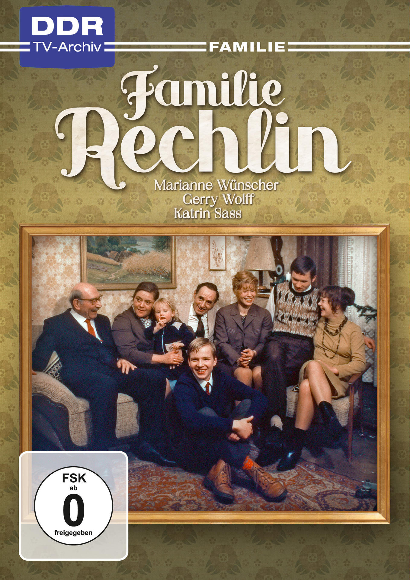 DVD-Cover: Familienfoto mit Gruppe von Menschen, Holzrahmen, Blumenmuster.
