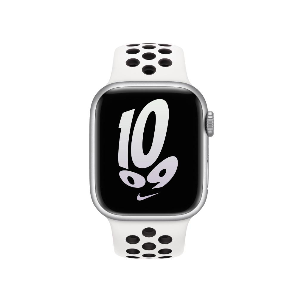 Silberne Apple Watch mit weißem Nike-Armband; der Bildschirm zeigt die Zahl 10 mit Nike-Logo.